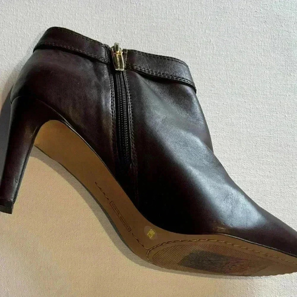 Vince Camuto heels size 8m/38 - Picture 2 of 5